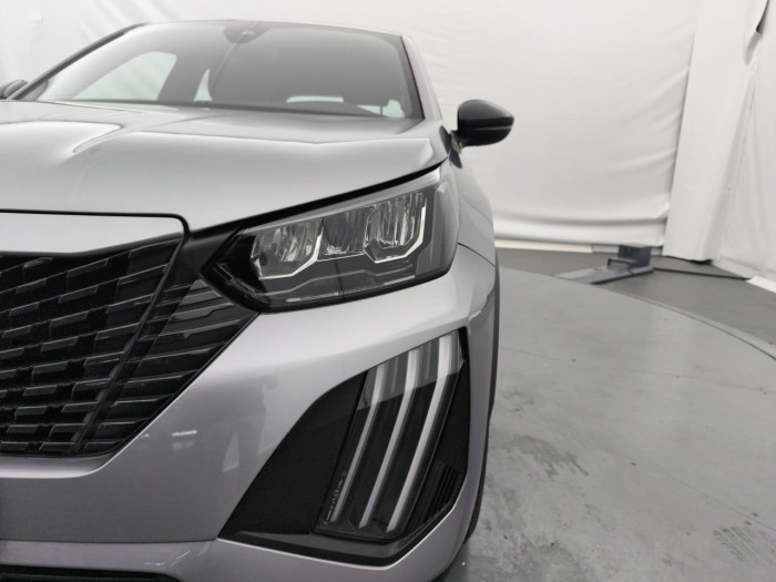 Peugeot 2008 Nouveau Hybrid 145 e-DCS6 Style