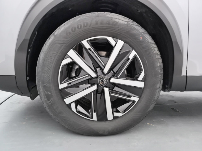 Peugeot 2008 Nouveau Hybrid 145 e-DCS6 Style