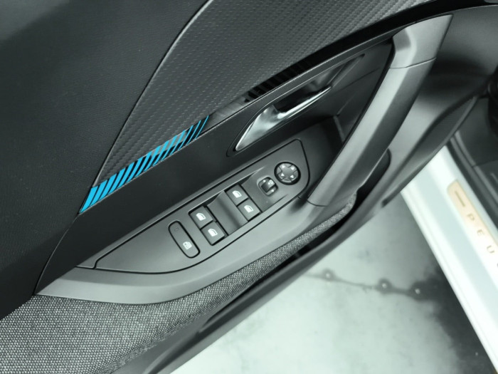 Peugeot 2008 PureTech 130 S&S EAT8 Style