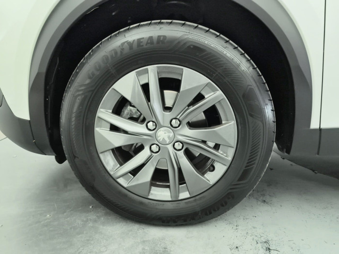 Peugeot 2008 PureTech 130 S&S EAT8 Style