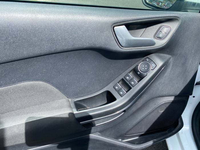 Ford Fiesta 1.0 EcoBoost 125ch mHEV Cool & Connect 5p