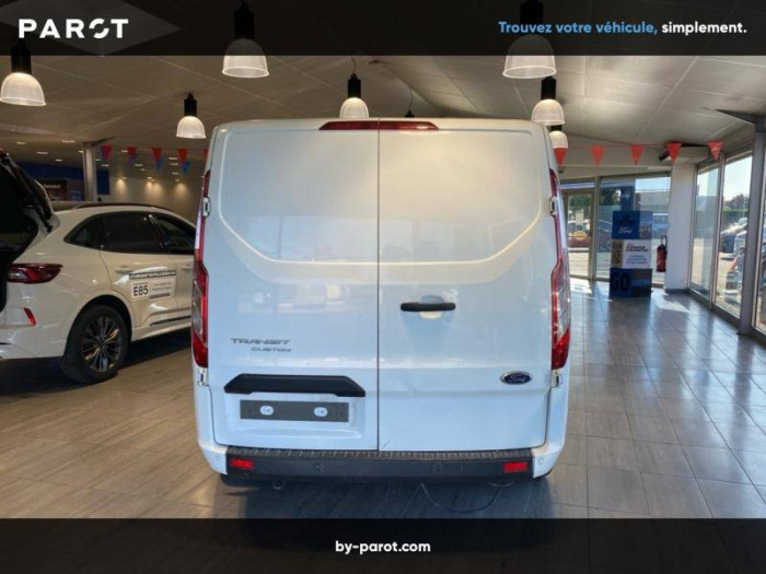 Ford TRANSIT CUSTOM FOURGON 300 L1H1 2.0 ECOBLUE 130 TREND BUSINESS