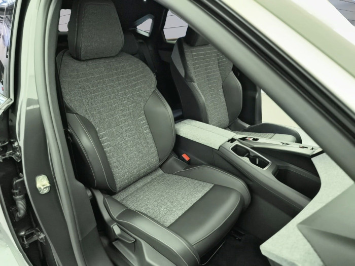 Peugeot 3008 Hybrid 136 e-DCS6 Allure