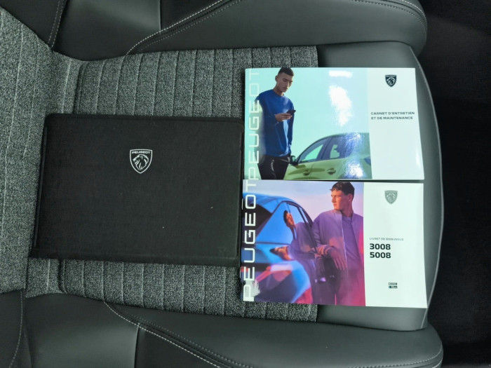 Peugeot 3008 Hybrid 136 e-DCS6 Allure