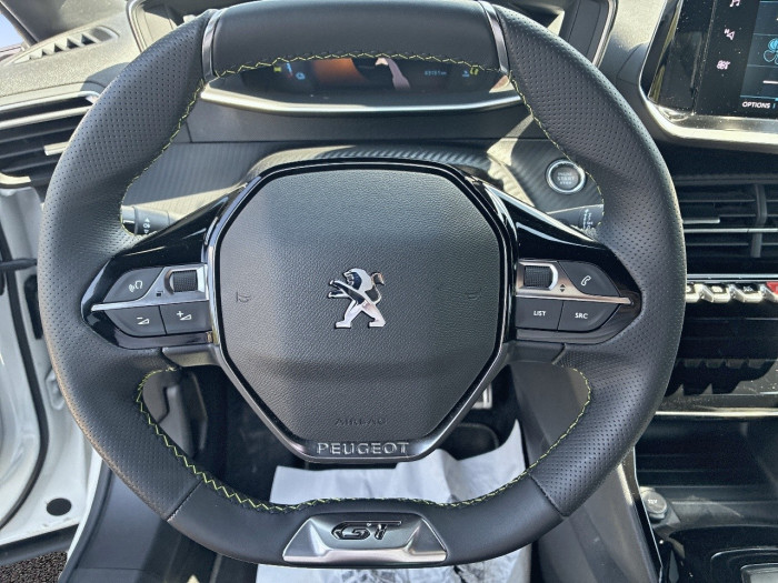Peugeot 2008 ELECTRIQUE 136 ch GT