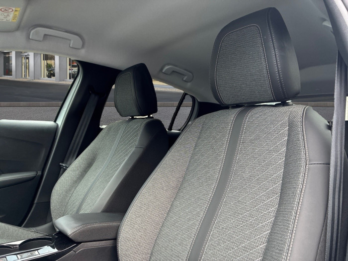 Peugeot 208 Nouvelle Hybrid 110 ch e-DCS6 Allure