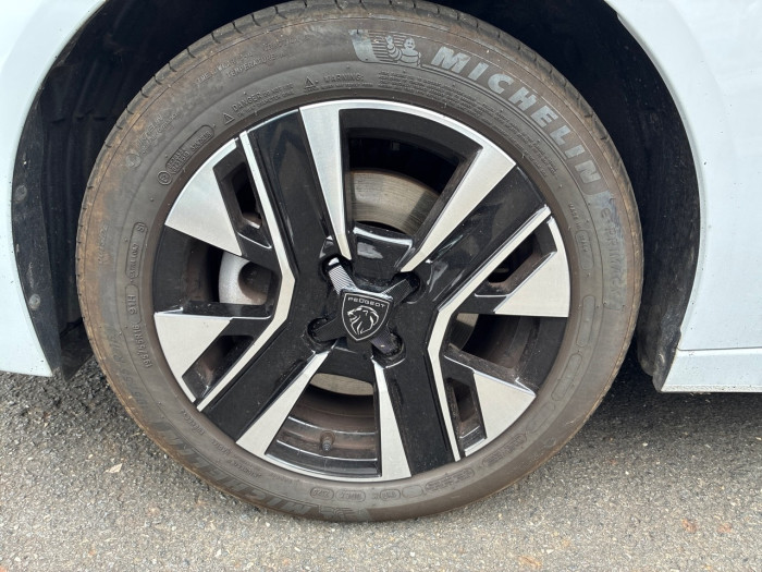 Peugeot 208 Nouvelle Hybrid 110 ch e-DCS6 Allure