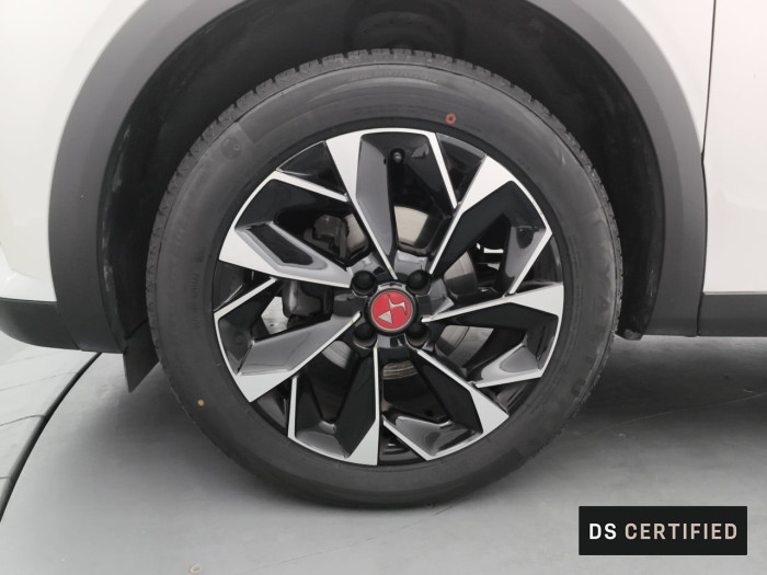 DS DS 3 PureTech 130 EAT8 Performance Line+
