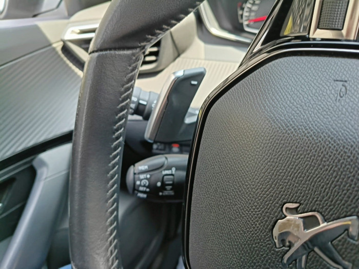 Peugeot 2008 BlueHDi 130 S&S EAT8 Allure