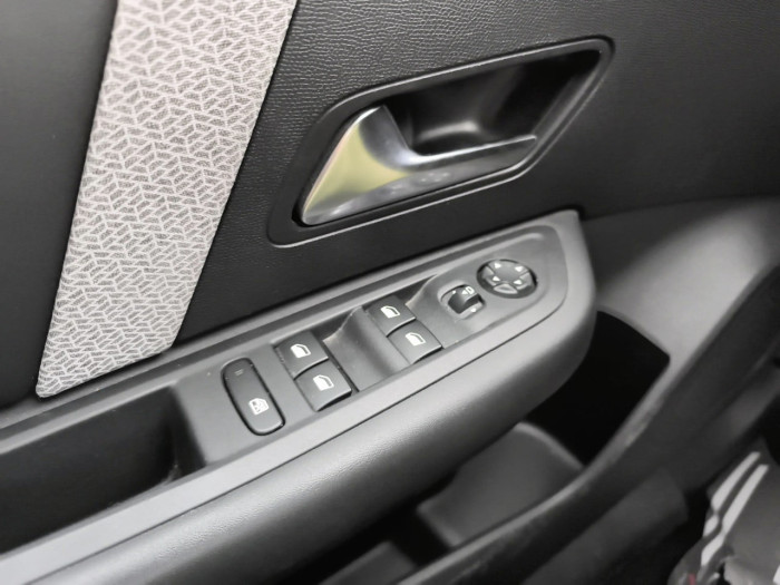 Citroën C4 PureTech 130 S&S EAT8 Shine