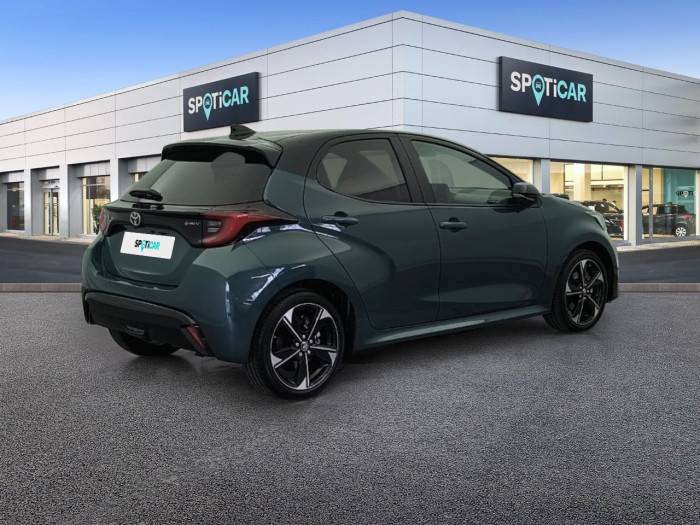 Toyota YARIS HYBRIDE Nouveau 130h Collection