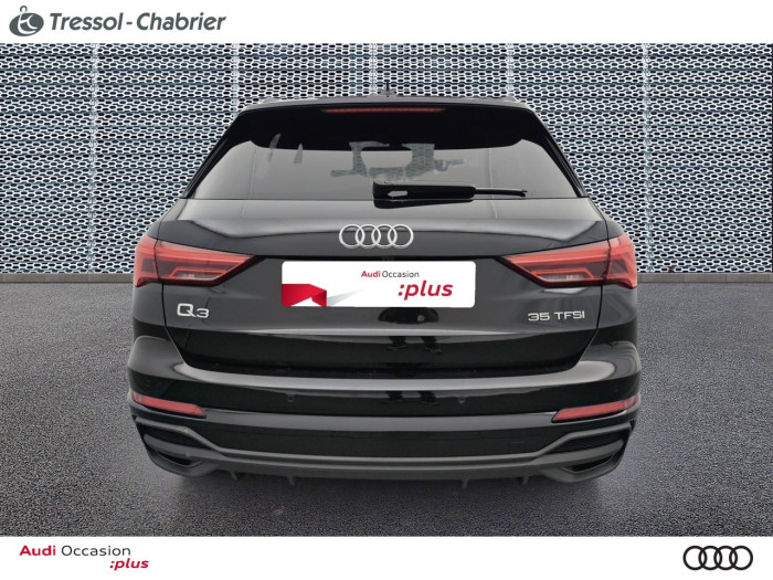 Audi Q3 35 TFSI 150 ch S tronic 7 S line