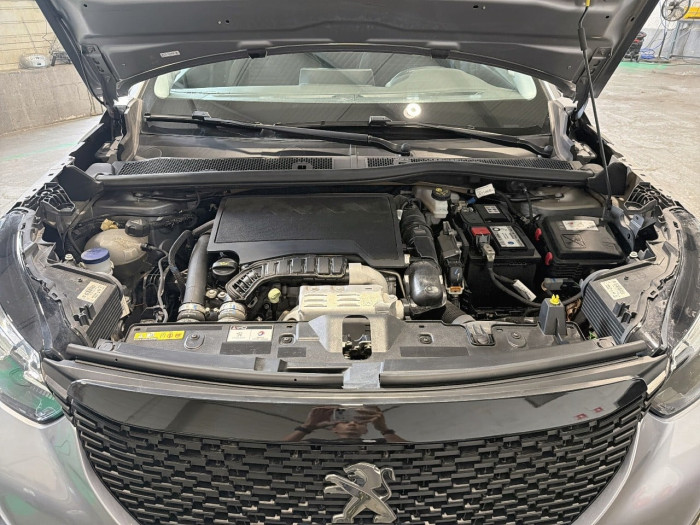 Peugeot 2008 BUSINESS PureTech 100 S&S BVM6 Active Business