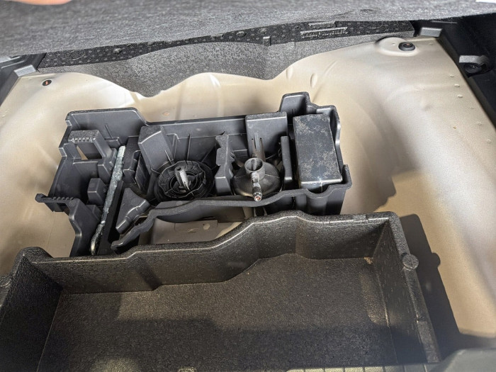 Peugeot 2008 BUSINESS PureTech 100 S&S BVM6 Active Business