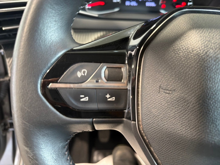 Peugeot 2008 BUSINESS PureTech 100 S&S BVM6 Active Business