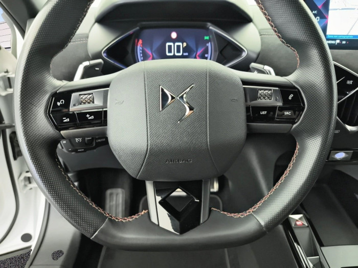 DS DS 3 PureTech 130 EAT8 Performance Line