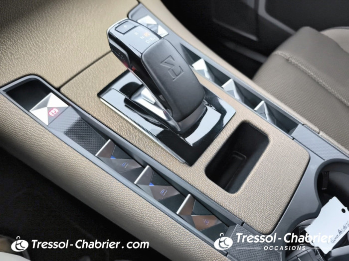 DS DS7 CROSSBACK Hybride E-Tense 300 EAT8 4x4 So Chic