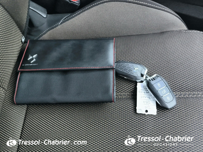 DS DS7 CROSSBACK Hybride E-Tense 300 EAT8 4x4 So Chic
