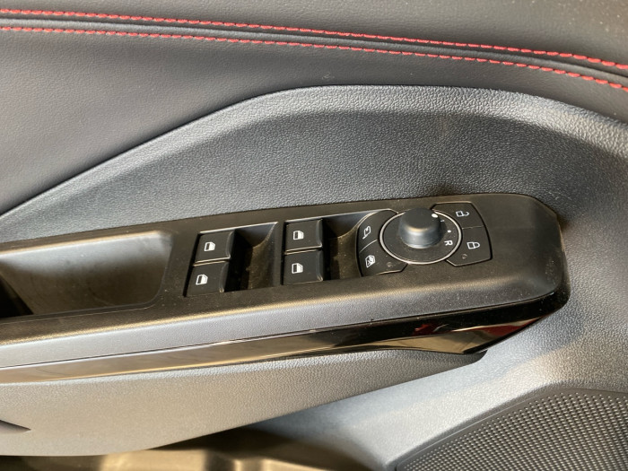 Ford Puma 1.0 EcoBoost Hybrid 125ch ST-Line X S&S Powershift