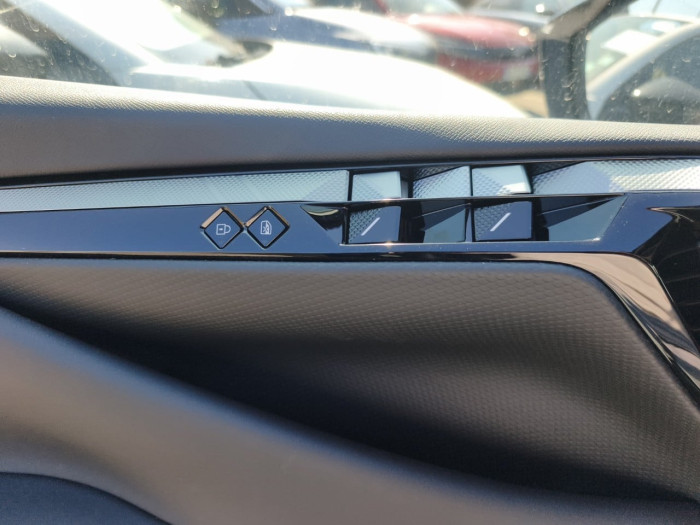 DS N°4 ELECTRIQUE E-Tense Pallas