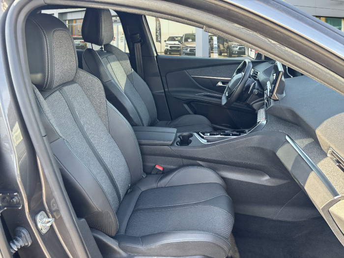 Peugeot 3008 PureTech 130ch S&S EAT8 Allure Pack