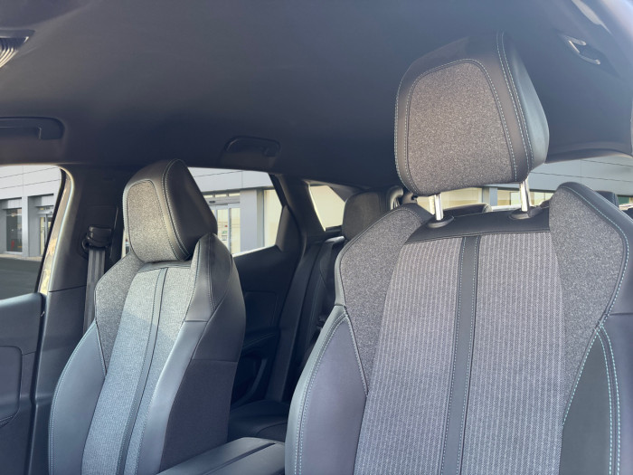 Peugeot 3008 PureTech 130ch S&S EAT8 Allure Pack