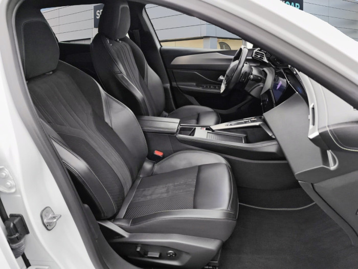 Peugeot 408 PHEV 225 e-EAT8 GT