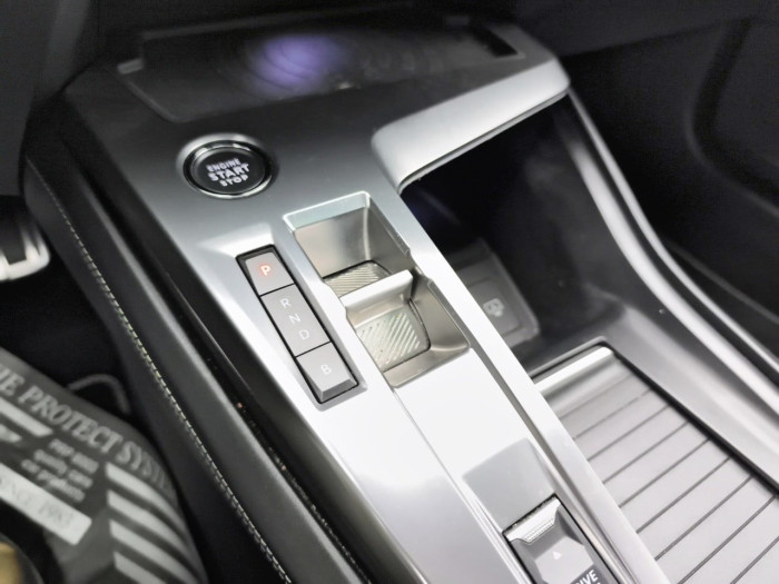 Peugeot 408 PHEV 225 e-EAT8 GT
