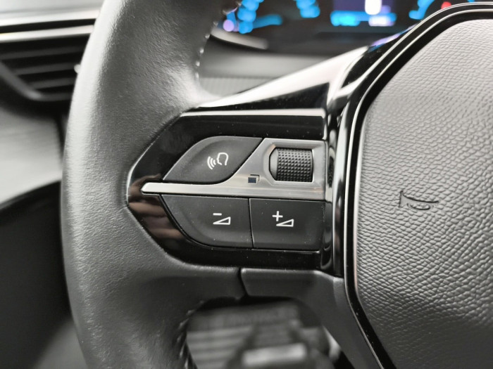 Peugeot 208 BUSINESS ELECTRIQUE Electrique 50 kWh 136ch Allure Business