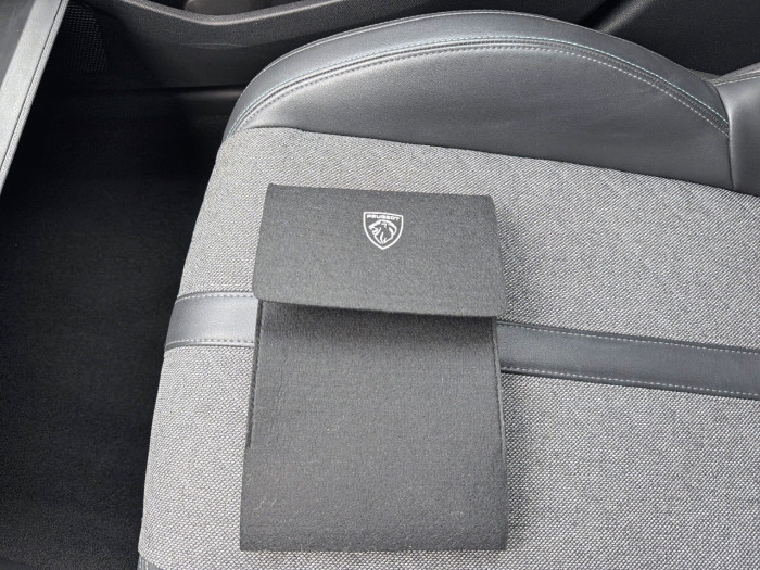 Peugeot 408 PHEV 225 e-EAT8 Allure Pack