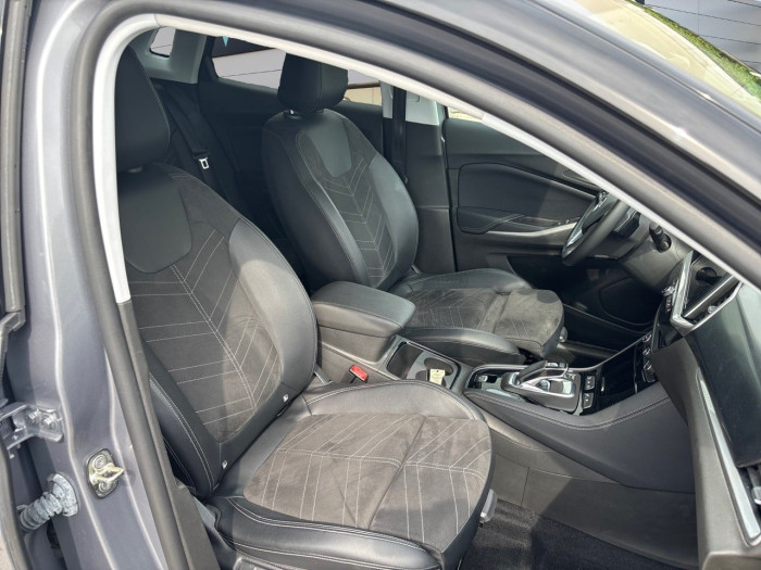 Opel GRANDLAND Hybrid4 300 ch AWD BVA8 Ultimate