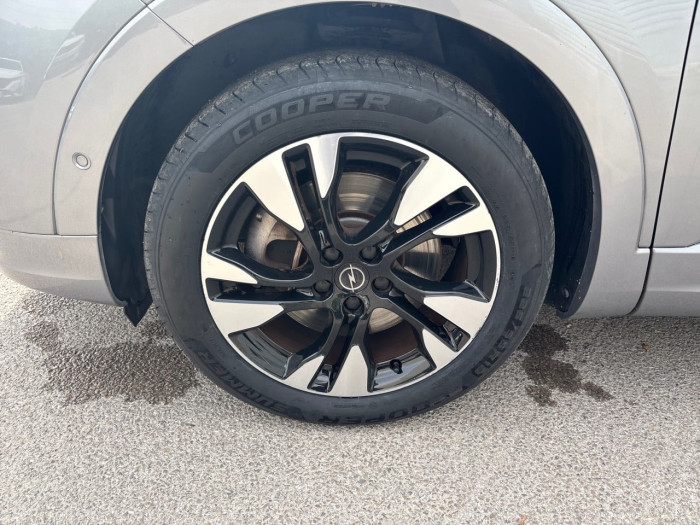 Opel GRANDLAND Hybrid4 300 ch AWD BVA8 Ultimate