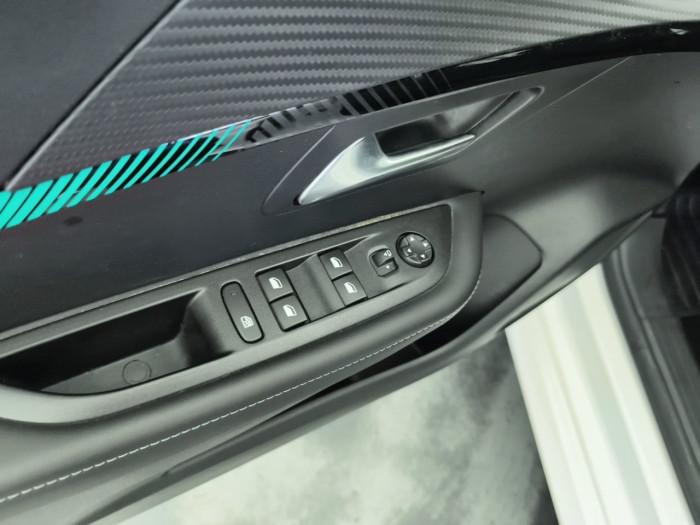 Peugeot 208 PureTech 100 S&S BVM6 Allure