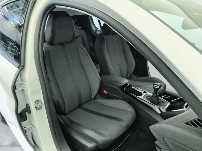 Peugeot 208 PureTech 100 S&S BVM6 Allure