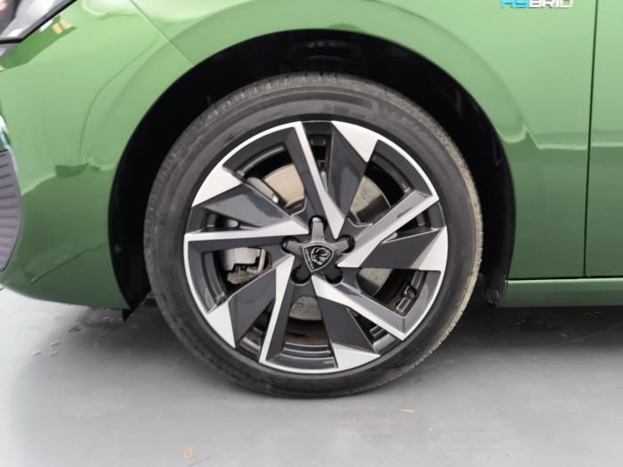 Peugeot 308 SW PHEV 180 e-EAT8 GT