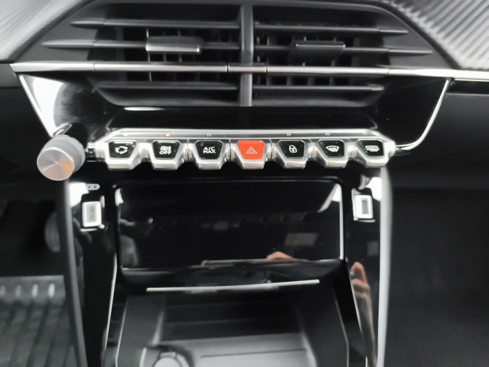 Peugeot 2008 PureTech 130 S&S BVM6 GT