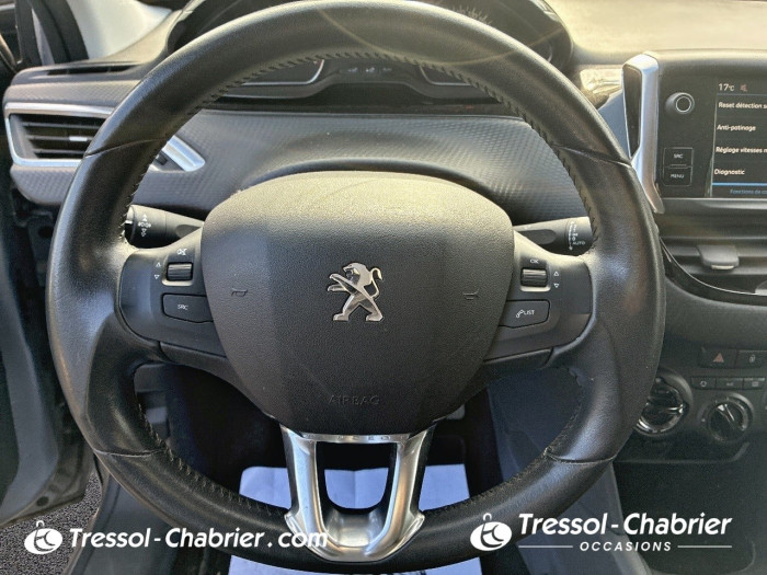 Peugeot 208 PureTech 82ch S&S BVM5 Signature