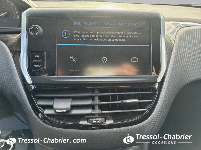 Peugeot 208 PureTech 82ch S&S BVM5 Signature