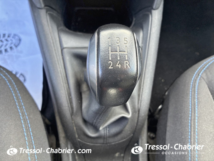 Peugeot 208 PureTech 82ch S&S BVM5 Signature