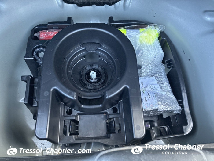 Peugeot 208 PureTech 82ch S&S BVM5 Signature