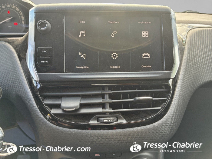 Peugeot 208 PureTech 82ch S&S BVM5 Signature