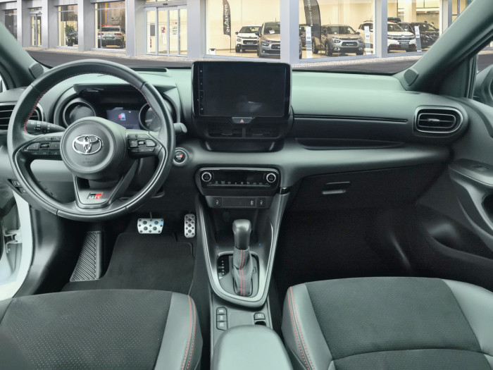 Toyota YARIS HYBRIDE Nouveau 130h GR Sport
