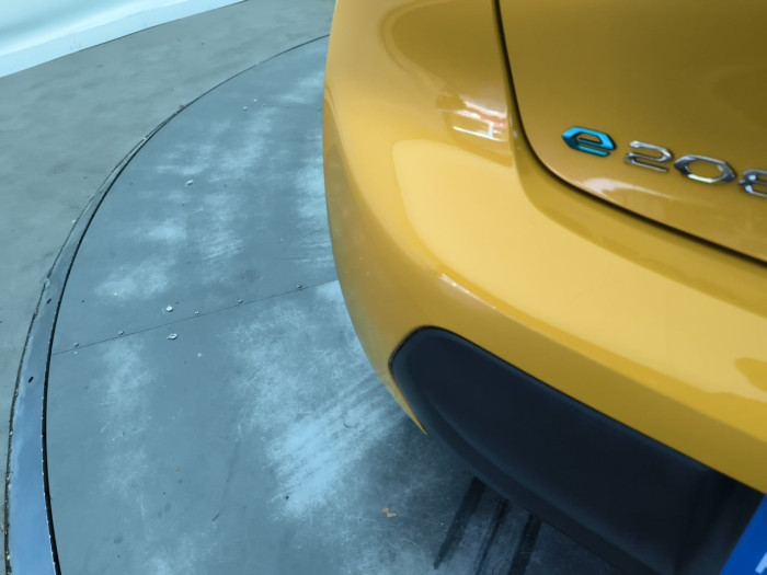 Peugeot 208 ELECTRIQUE 50 kWh 136ch Active
