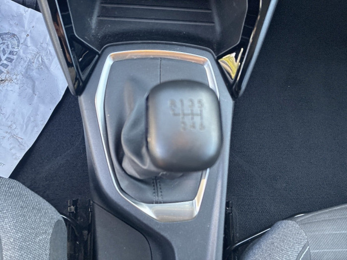 Peugeot 208 PureTech 100 S&S BVM6 Style