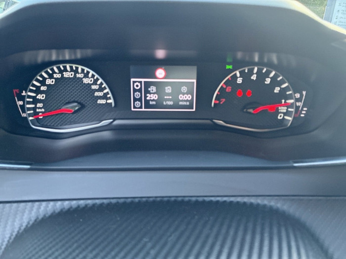 Peugeot 208 PureTech 100 S&S BVM6 Style