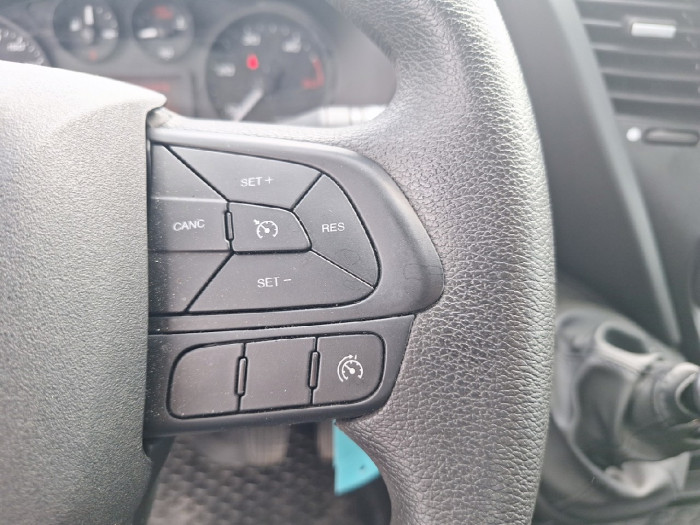 IVECO Daily CCb 35C16H empattement 3750 3.0