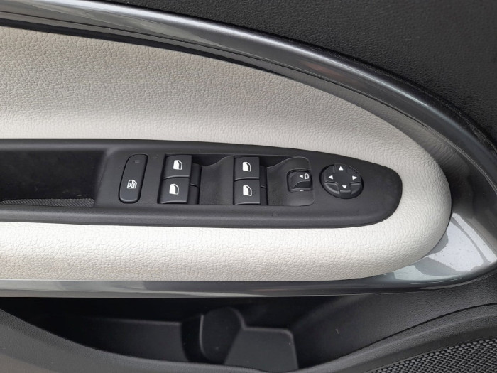 Fiat 600 1.2 Hybrid 100ch DCT6 La Prima