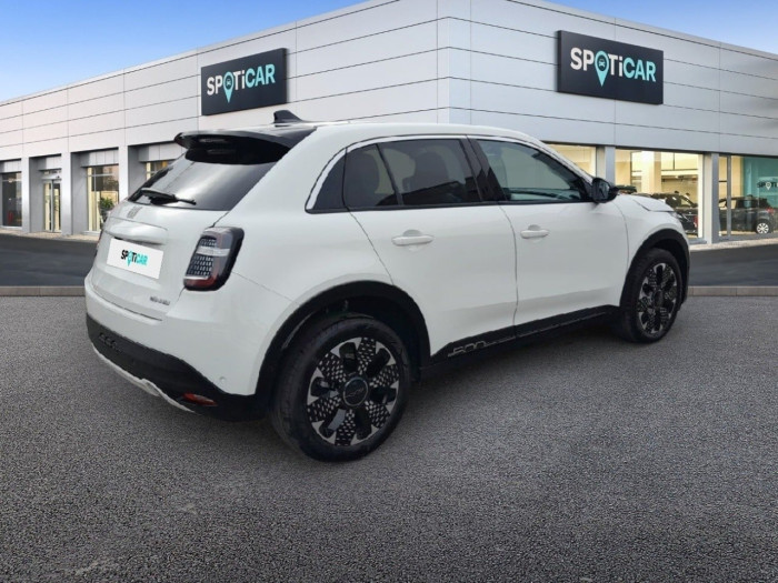 Fiat 600 1.2 Hybrid 100ch DCT6 La Prima
