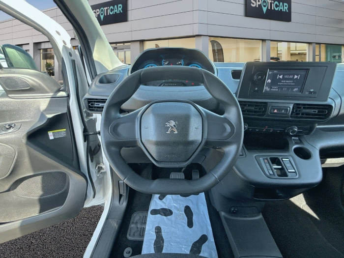 Peugeot PARTNER FOURGON ELECTRIQUE E-PARTNER FOURGON M 800 KG 136 CH BATTERIE 50 KWH
