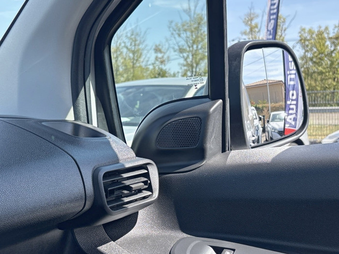 Peugeot PARTNER FOURGON ELECTRIQUE E-PARTNER FOURGON M 800 KG 136 CH BATTERIE 50 KWH
